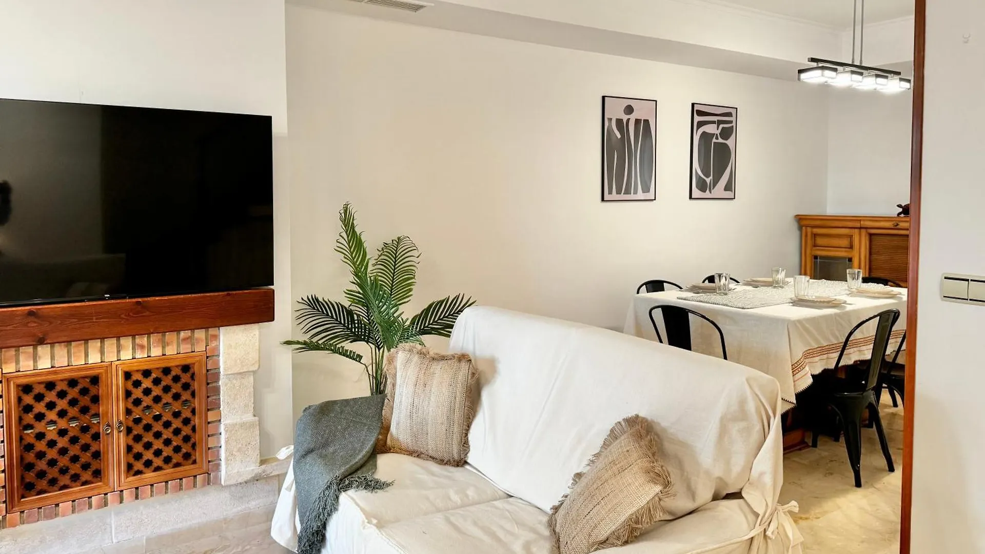 El Arenal Townhouse By The Beach With Swimming Pool Ii- Eaw Homes Marbella